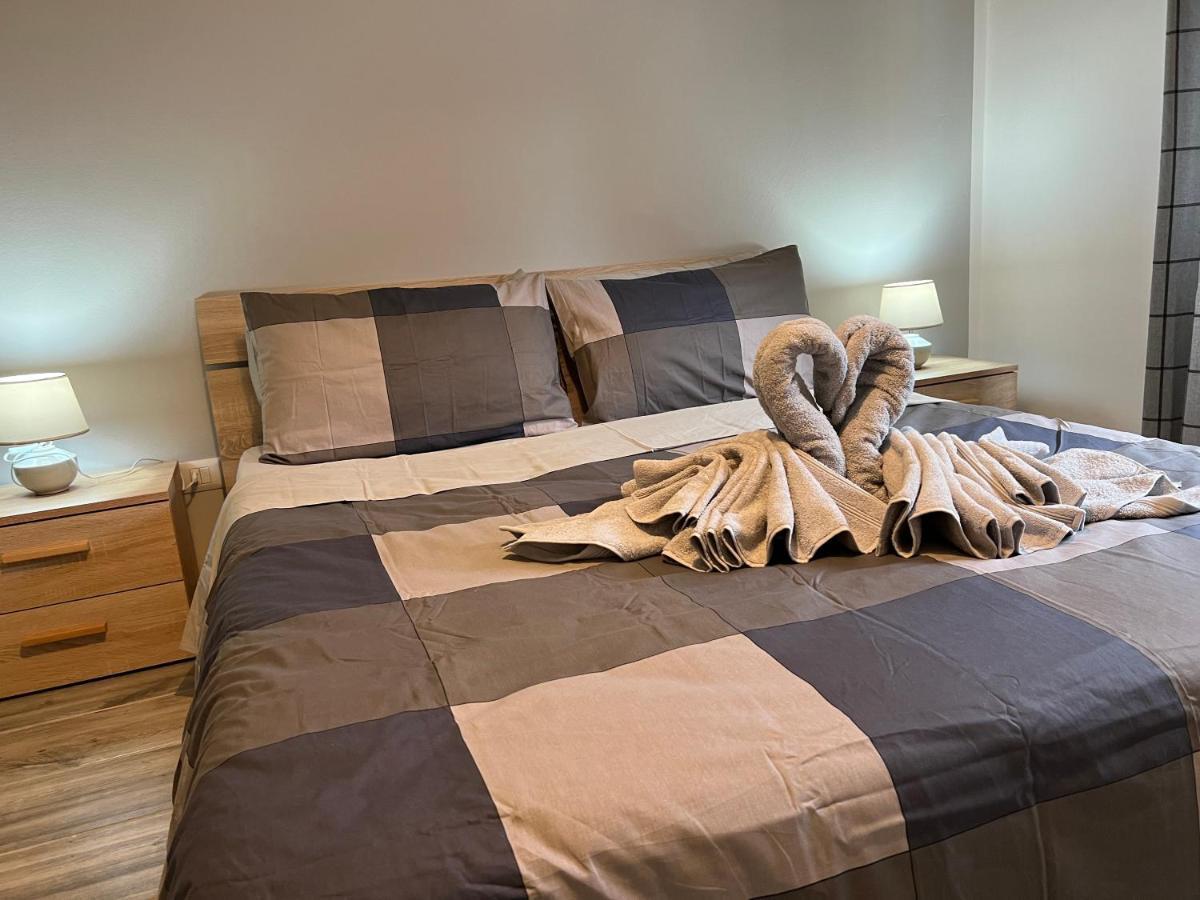 Casa Di Afi, Perfect For 4 - Kitchen - Parking - Netflix Apartment Arona Exterior photo
