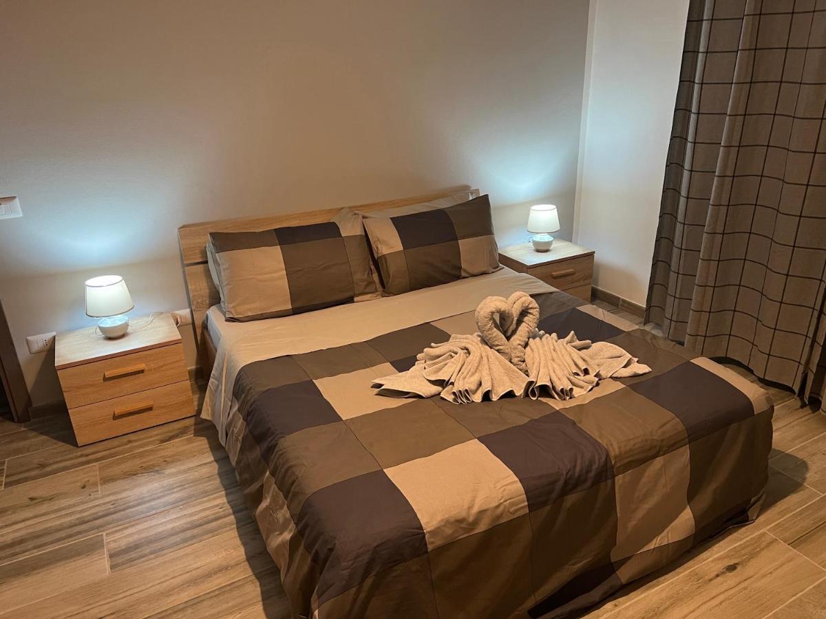 Casa Di Afi, Perfect For 4 - Kitchen - Parking - Netflix Apartment Arona Exterior photo